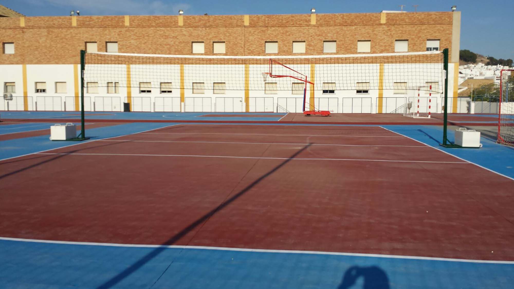 JUEGO POSTES VOLEIBOL METÁLICOS Ø 80MM TRASLADABLES - Imagen 3